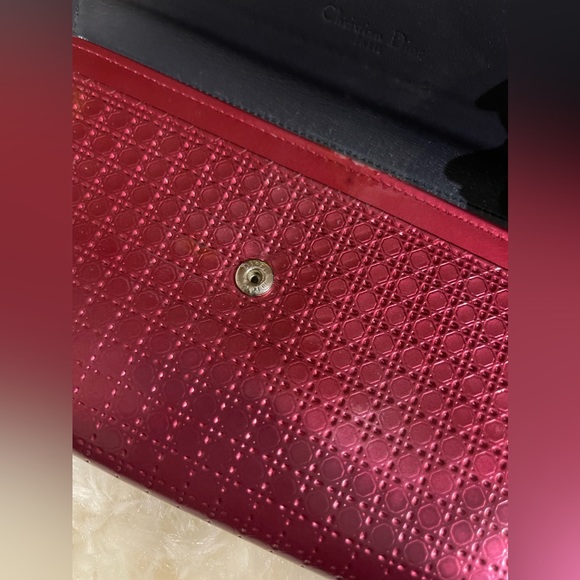 CHRISTIAN DIOR Micro Cannage Patent Leather Lady Dior Wallet On Chain Cl… - Picture 6 of 6